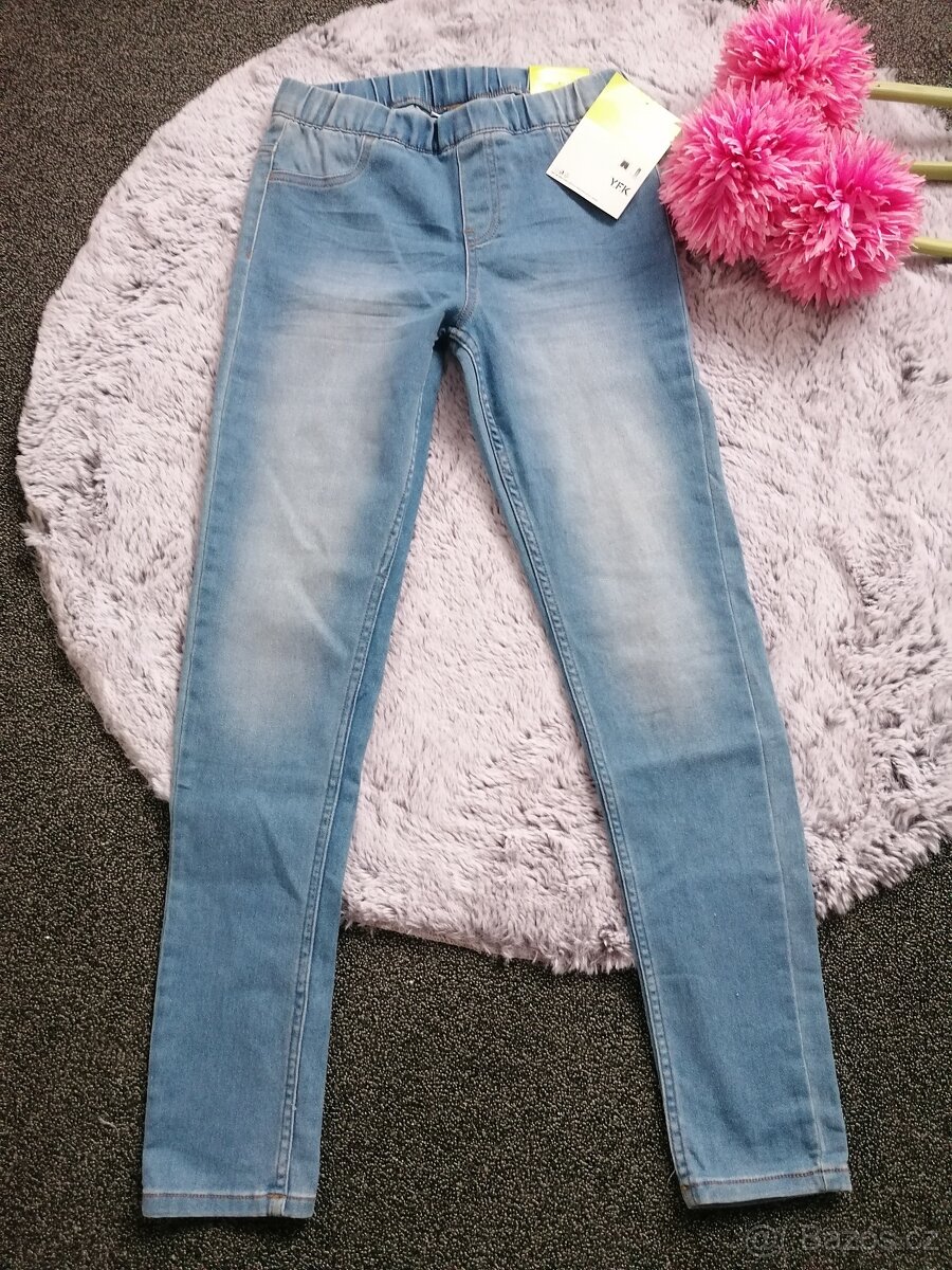 Dívčí džíny - nové