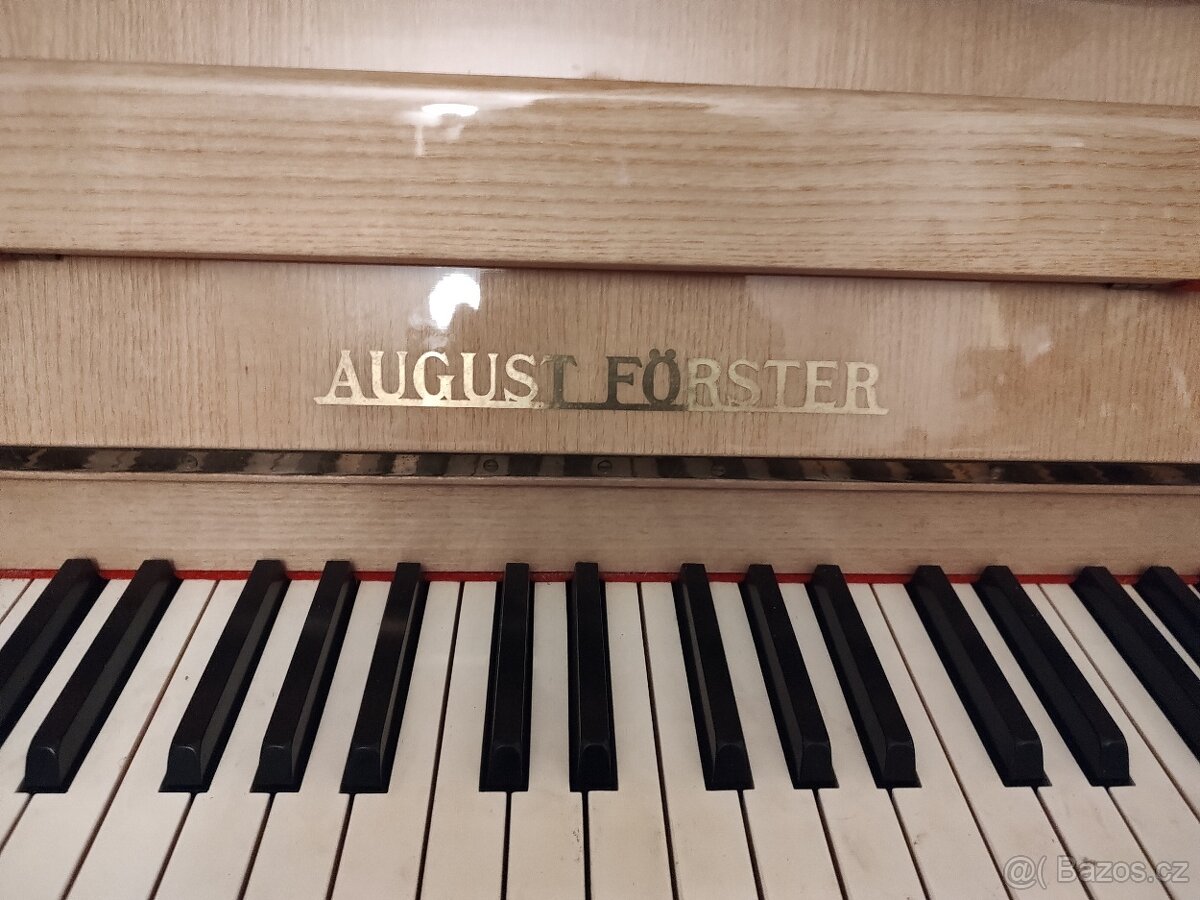 Pianino AUGUST Förster