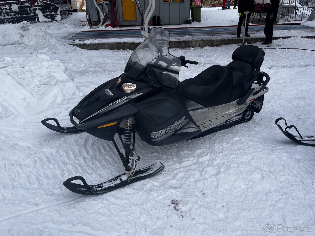 Sněžný skůtr Ski-Doo Expedition 550f