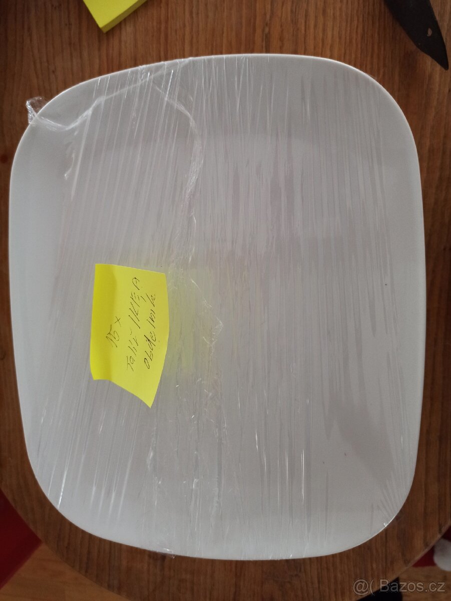 Talíře IKEA obdélník 15 ks