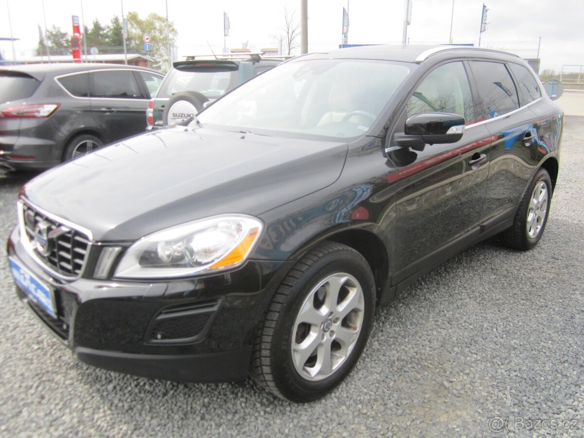 Volvo XC60 2.4 D5 AWD Automat, Kůže (DPH)