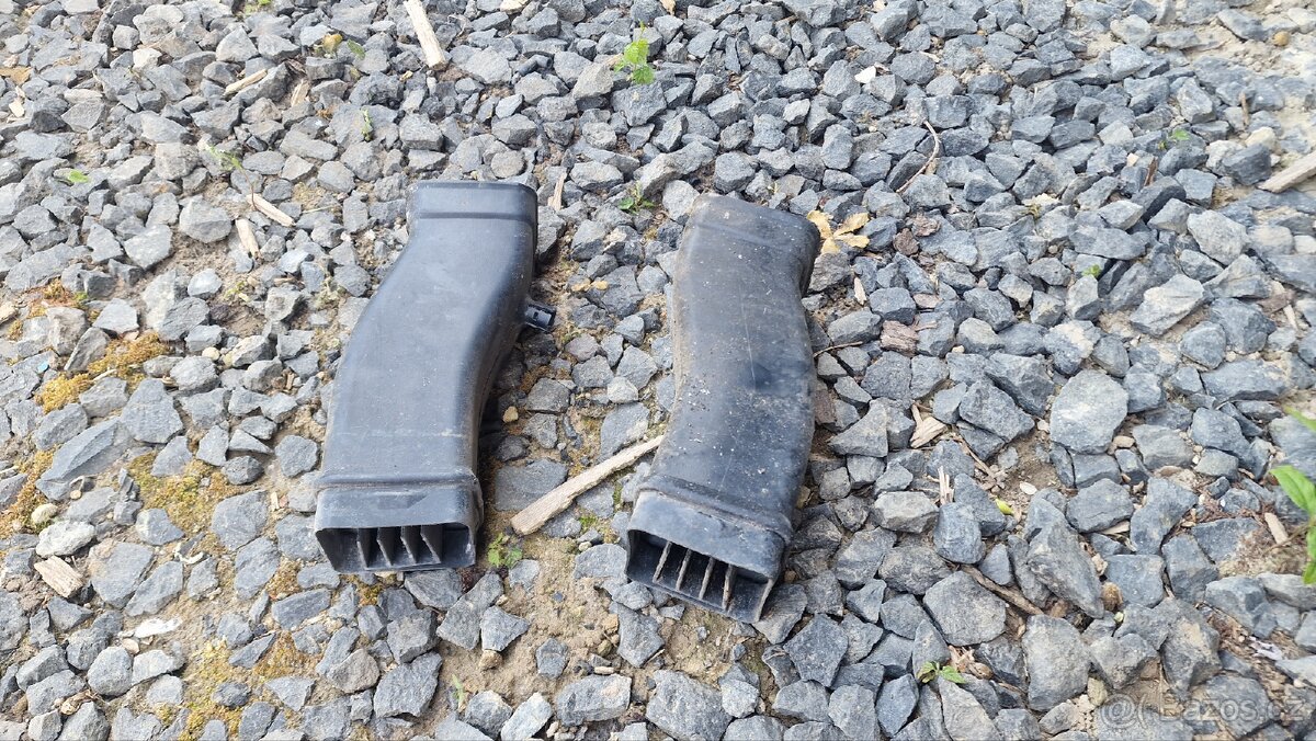 BMW E30 vedení vzduchu k brzdám