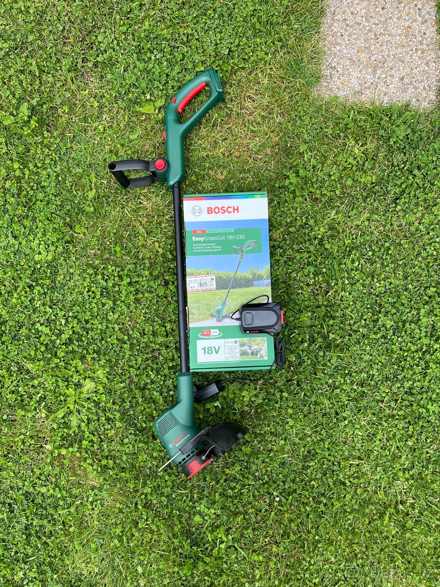 Bosch Aku vyžínač EasyGrassCut 18V-230