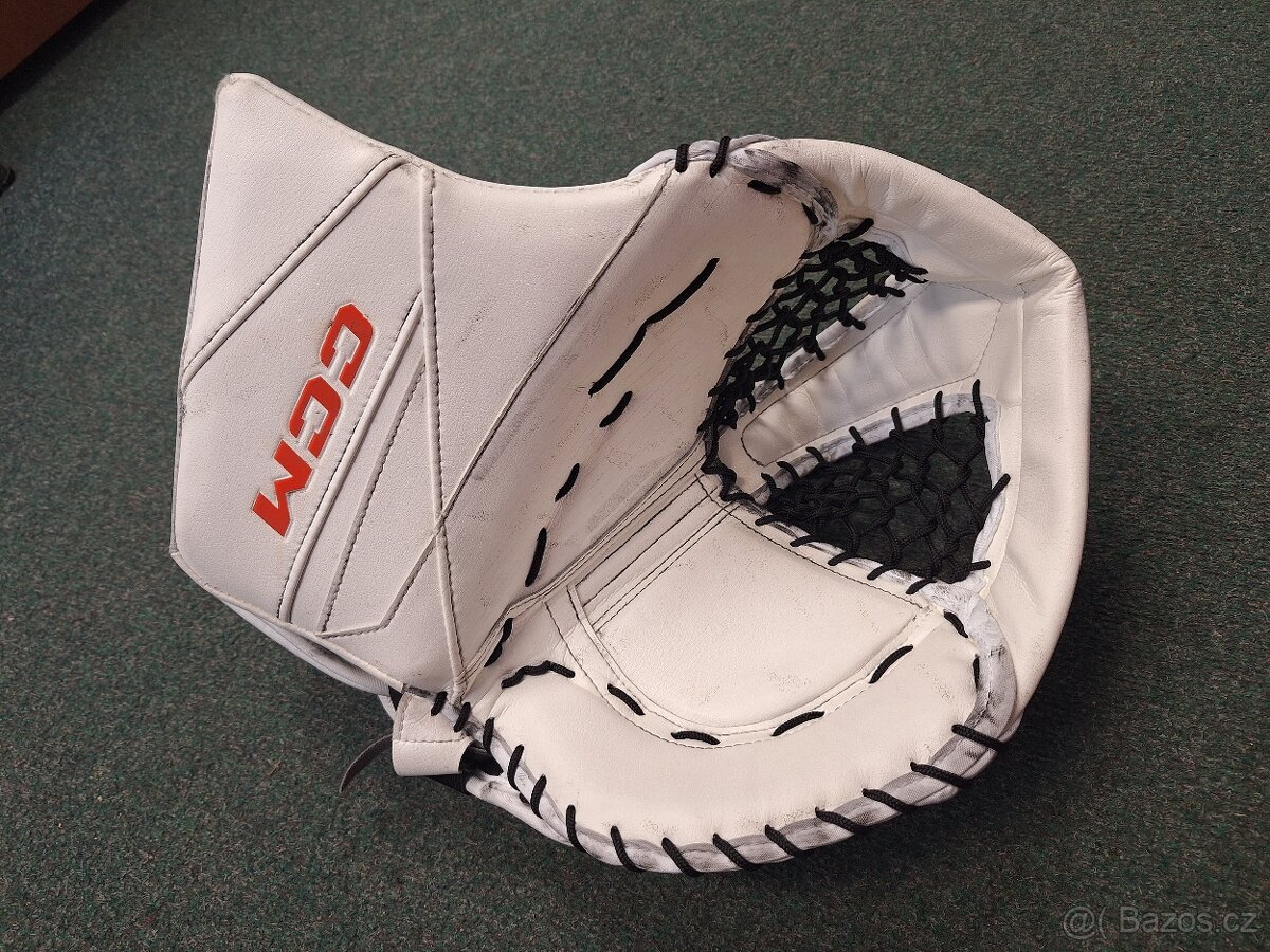 Lapačka CCM axis2 pro custom