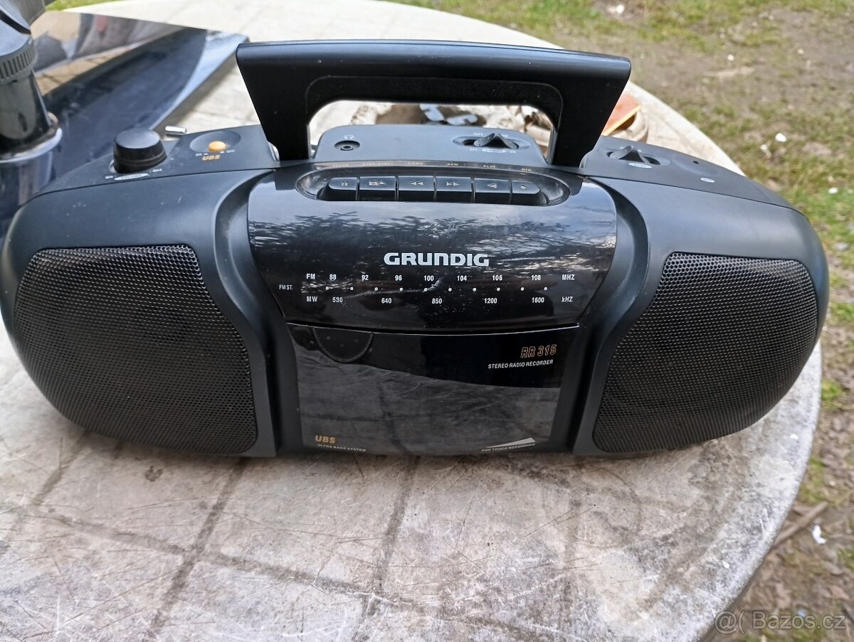 Různé radiomagnetofóny(konvolut)