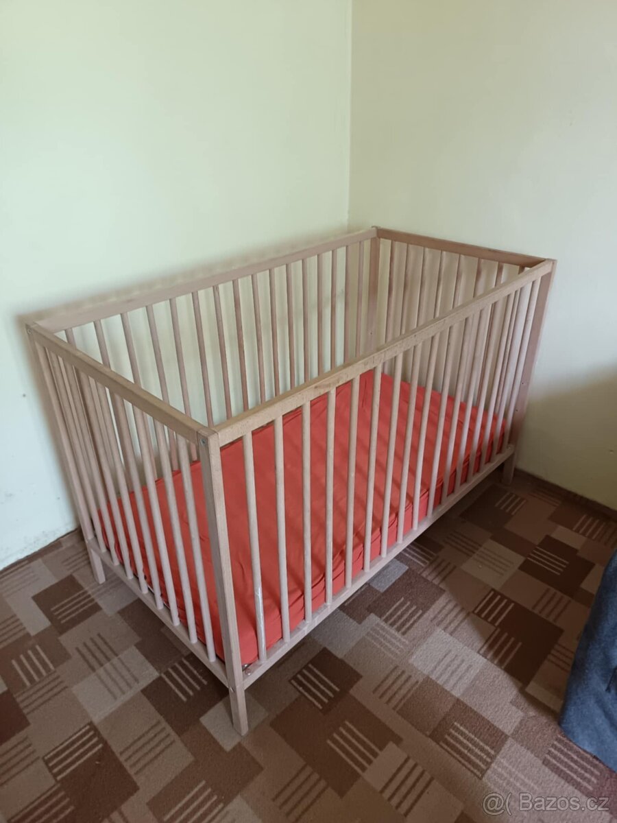 Dětská postýlka 120x60 cm