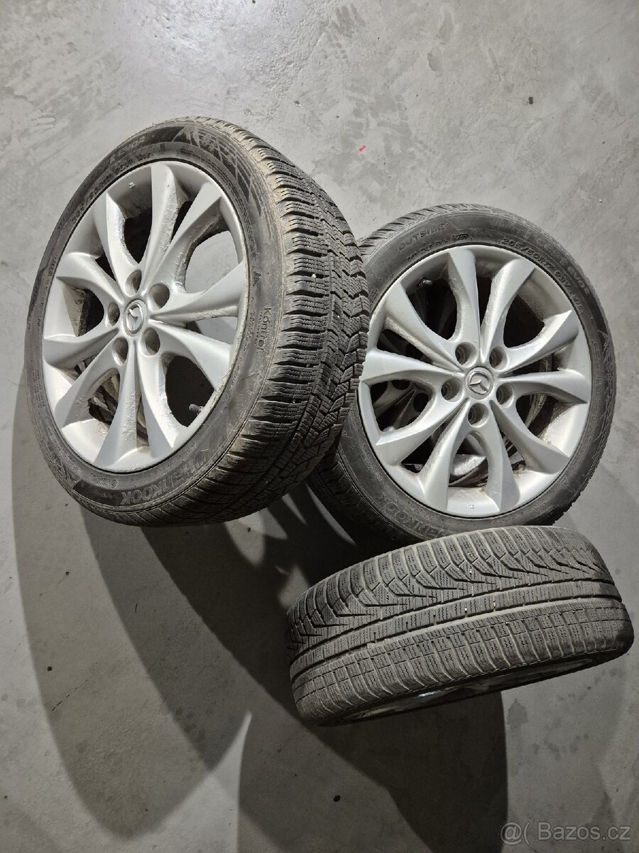 Mazda orig kola 17 + zimní pneu