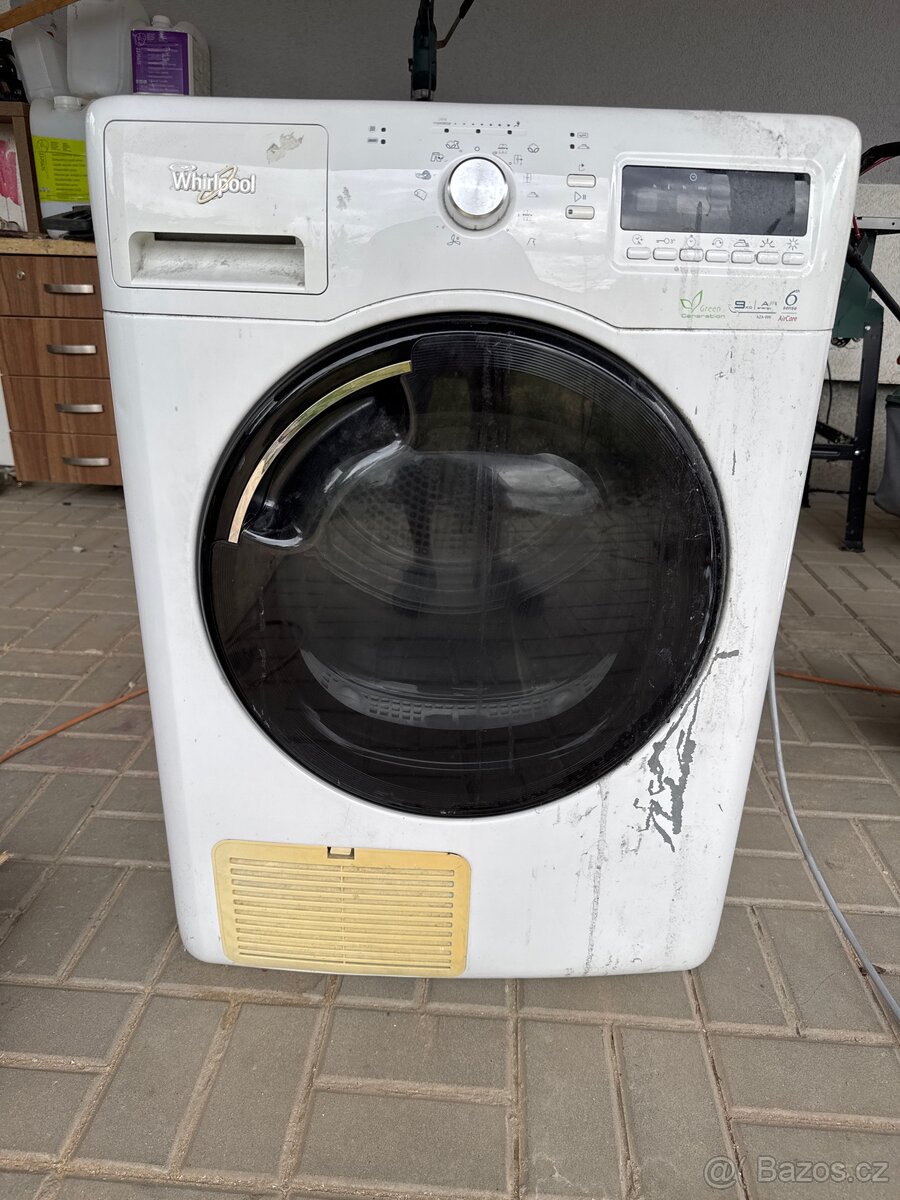 Sušička Whirlpool