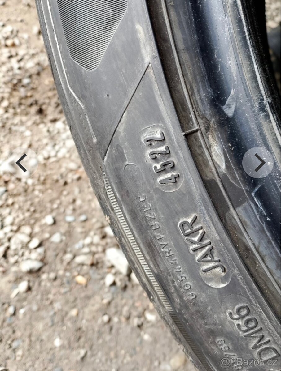 Na prodej 2ks letních pneu 245/40 r19 98y