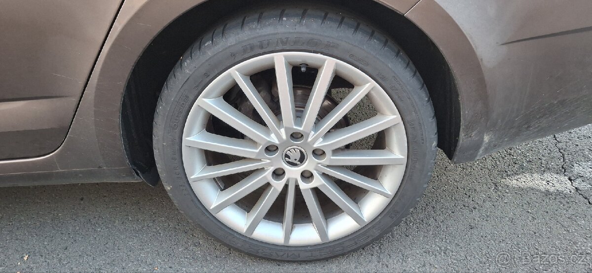 ALU kola Turini 18" Octavia 3 včetně letních pneu