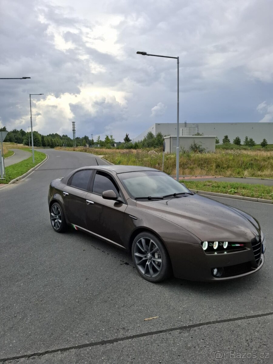Alfa Romeo 159