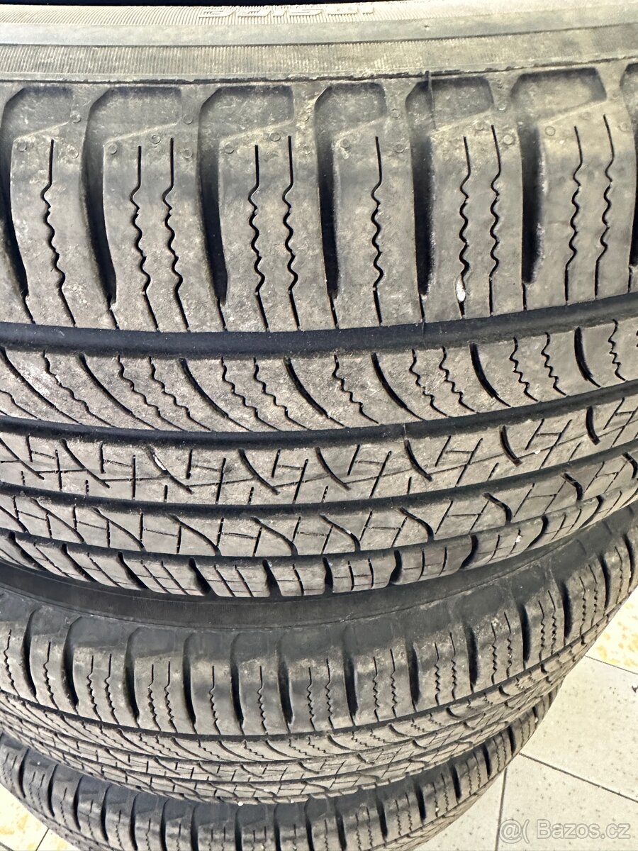 Pirelli Scorpion Zero 255/60R20