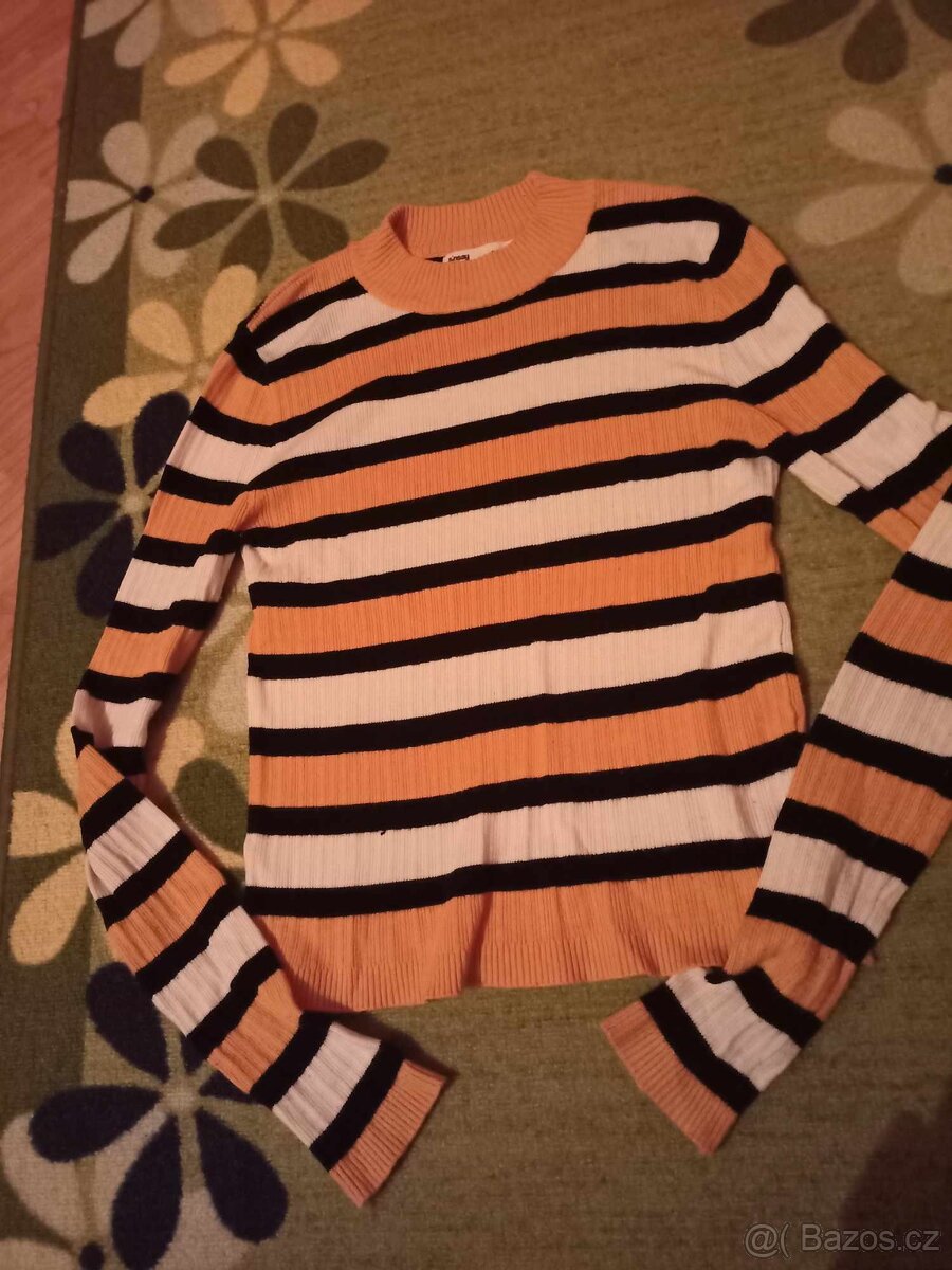 Svetry, svetříky vel. 36/S a 38/M