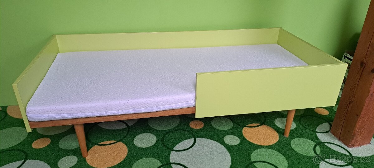 Dětská postel 174x 64 včetně matrace