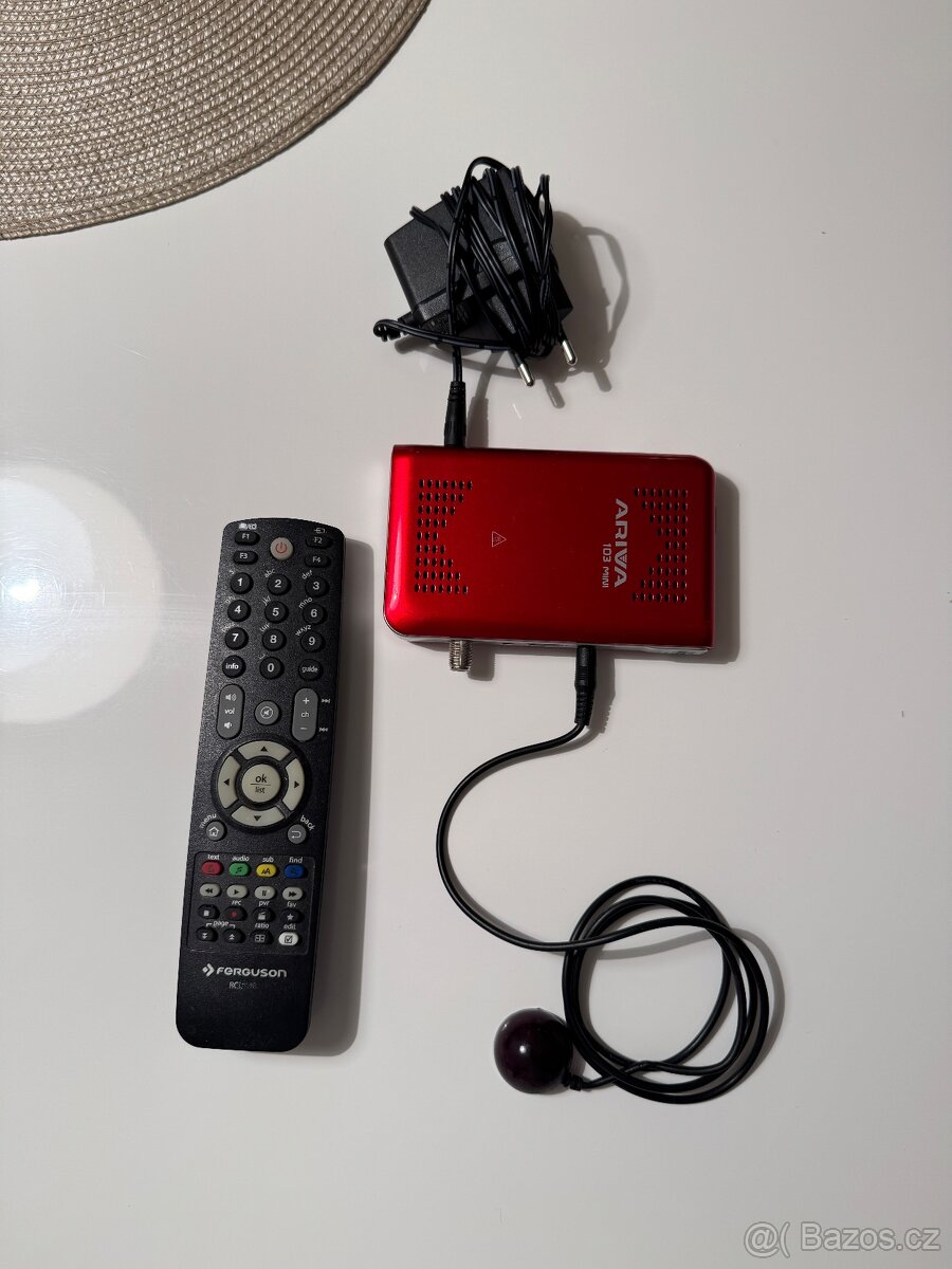 Satelitní přijímač Ferguson Ariva 103 s IR příjímačem