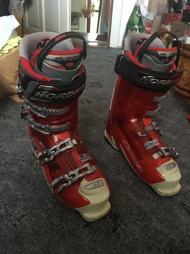 PRODÁM  lyžařské boty  NODICA