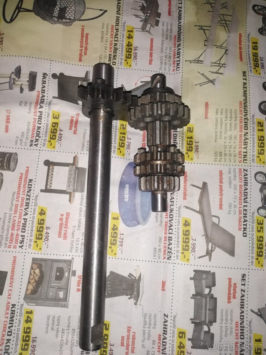 Prodám nový díly převodovky Jawa 20 21 23 mustang.