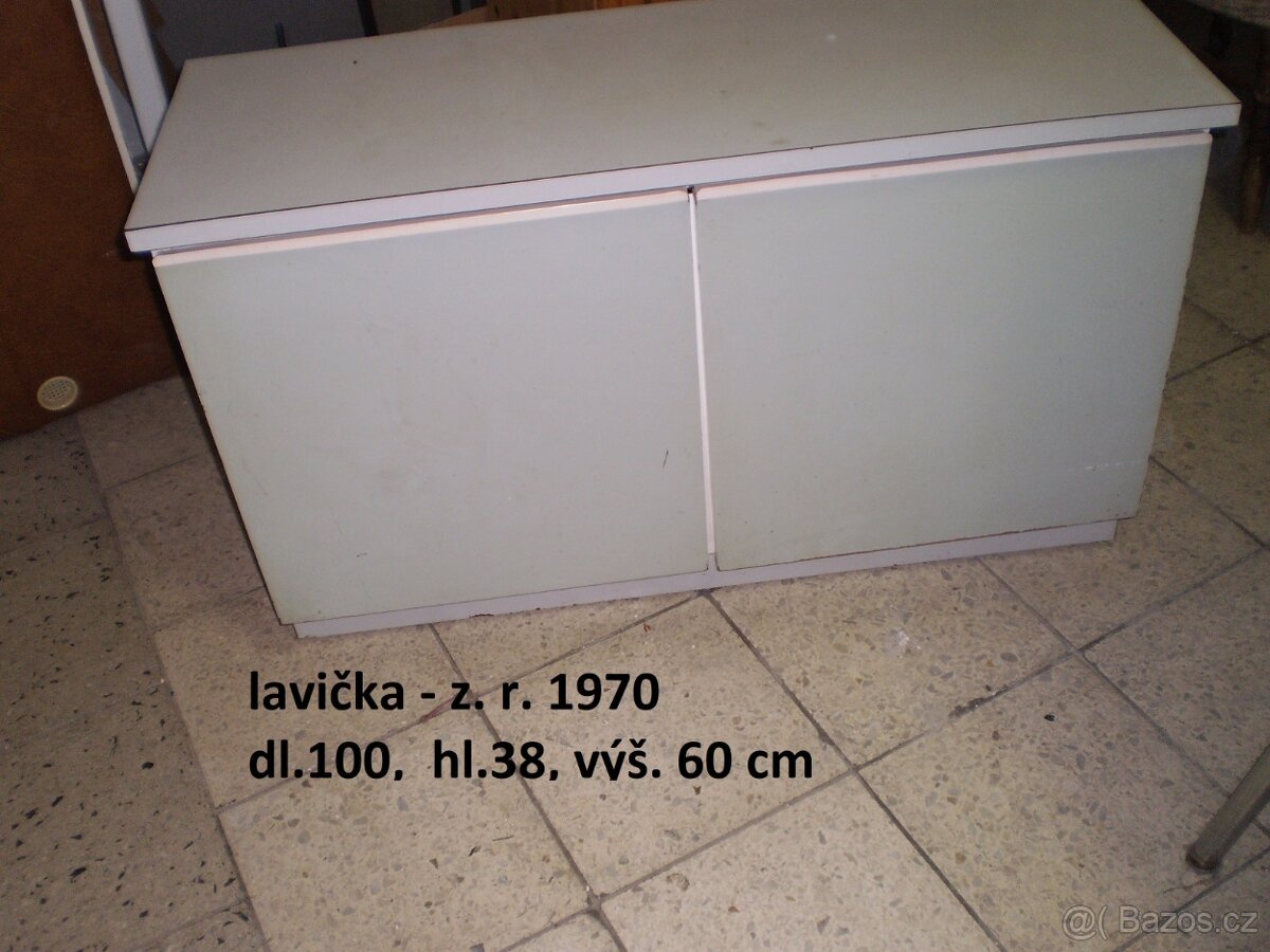 skříňka - retro - lavička na boty - barva šedá r.1970