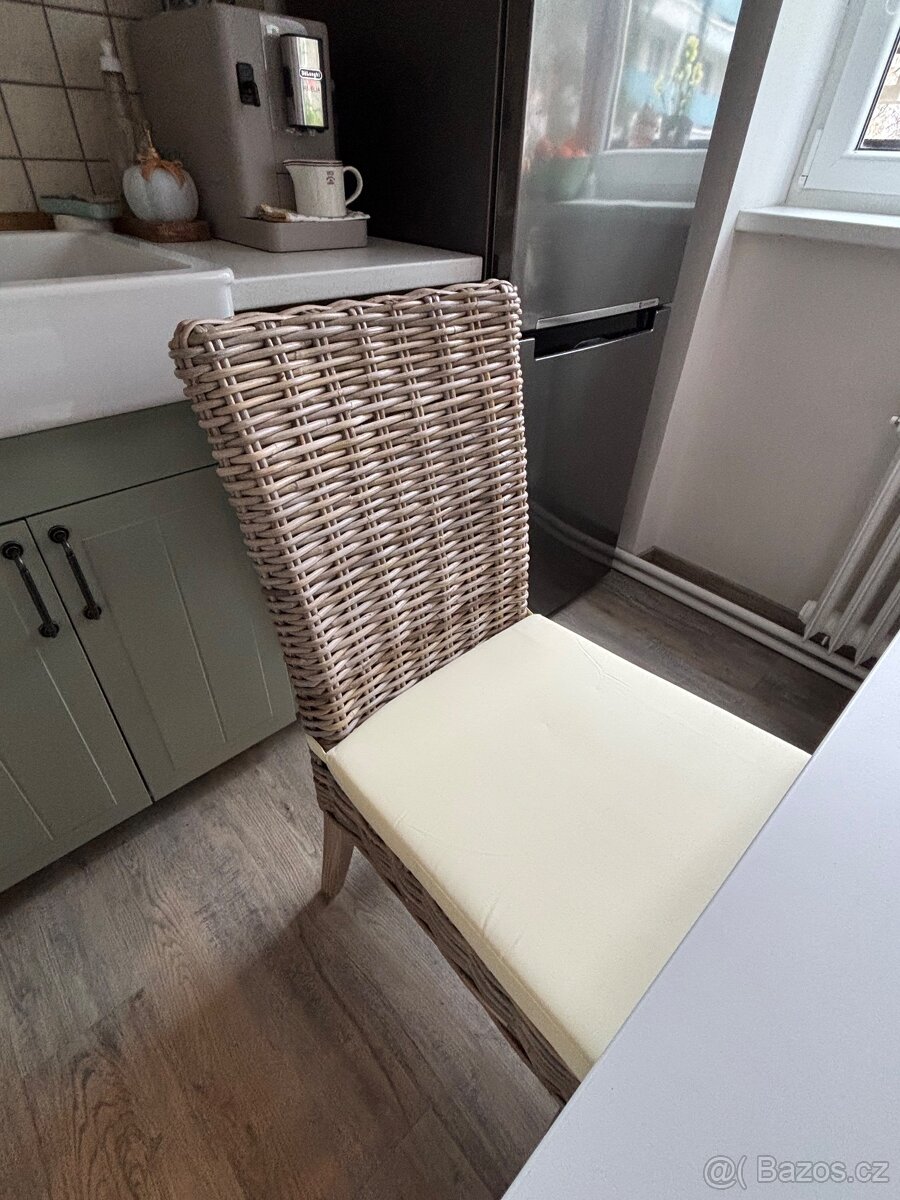 Ratanová italská jídelní židle s podsedákem