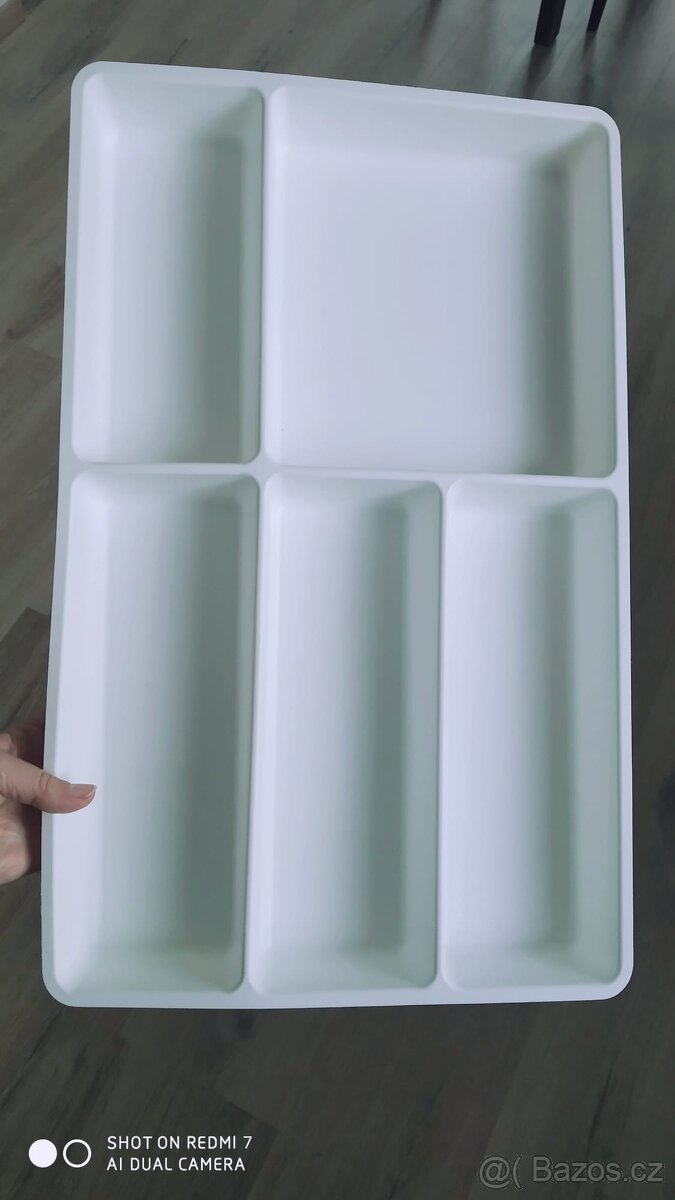 Organizér příborník