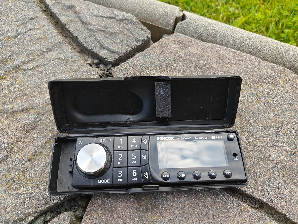 Ovládání k autorádiu Sencor