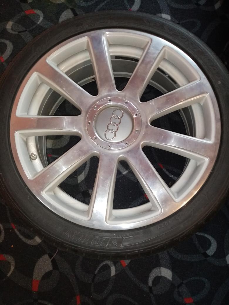 Audi-kompletní kolo