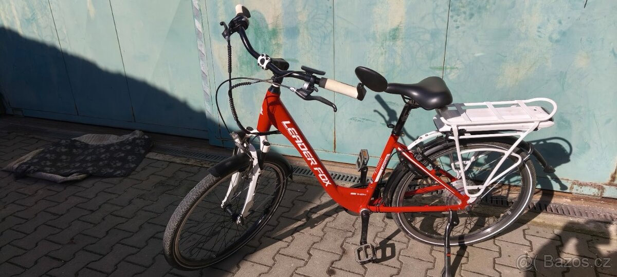 Dámské elektrokolo