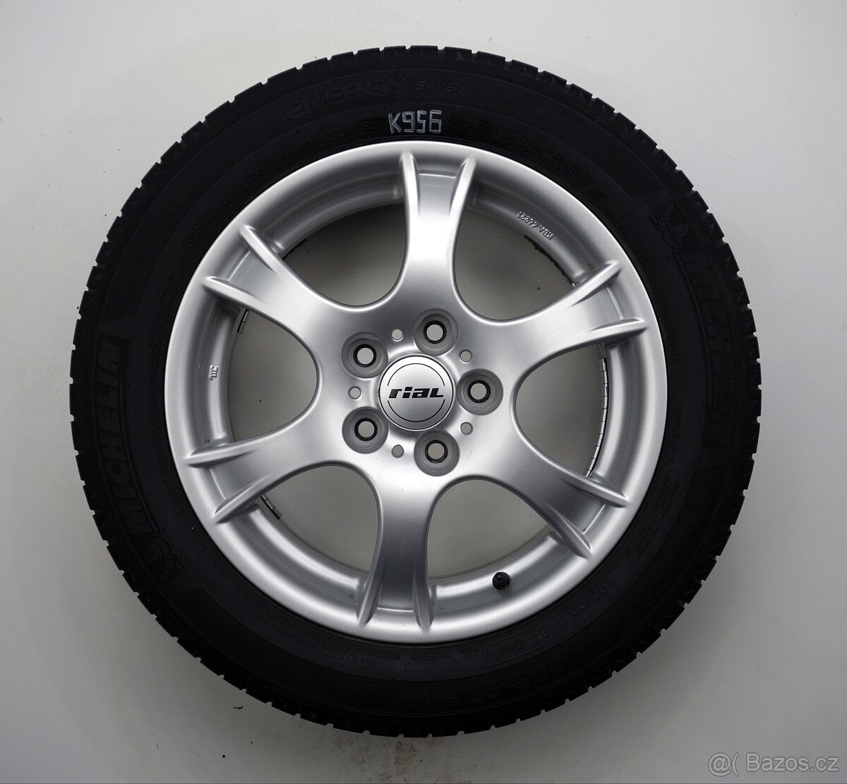 Hyundai Elantra - 16" alu kola - Letní pneu