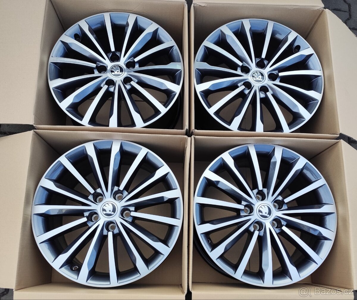 Nové disky originální Škoda Karoq 5x112 R18 Trinity