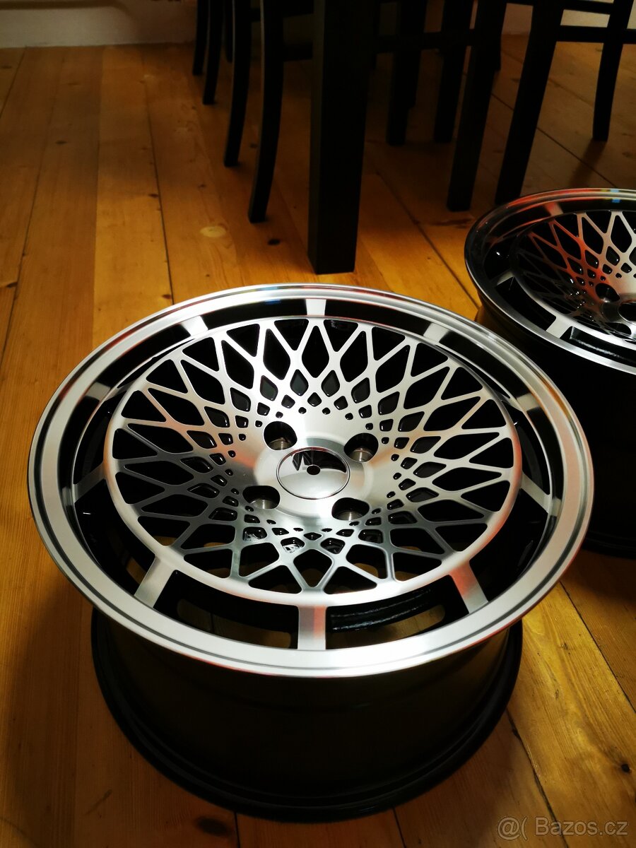 Alu kola "Japan Racing JR14"