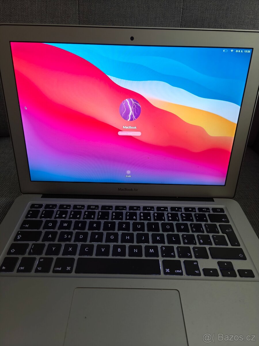 Macbook Air 13 " r. 2014