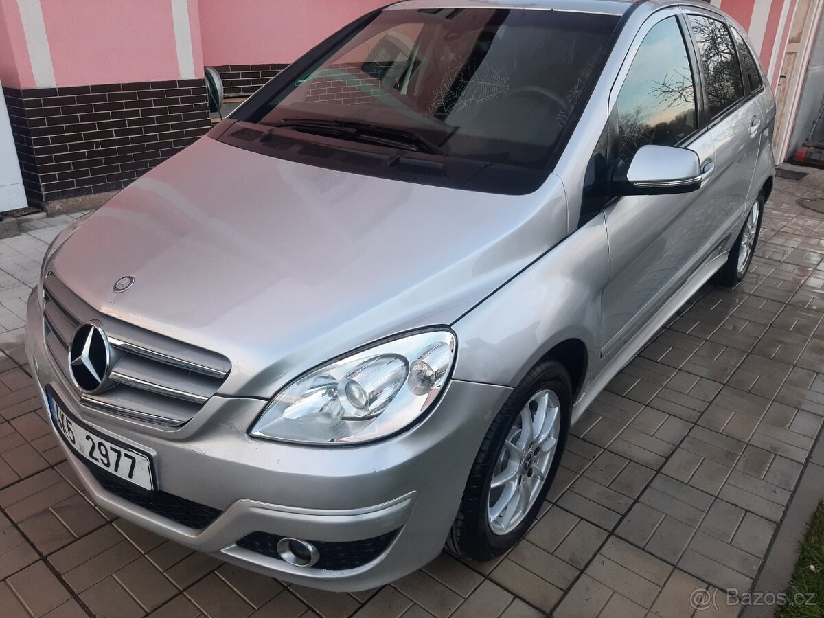 Mercedes Benz B 180 automat