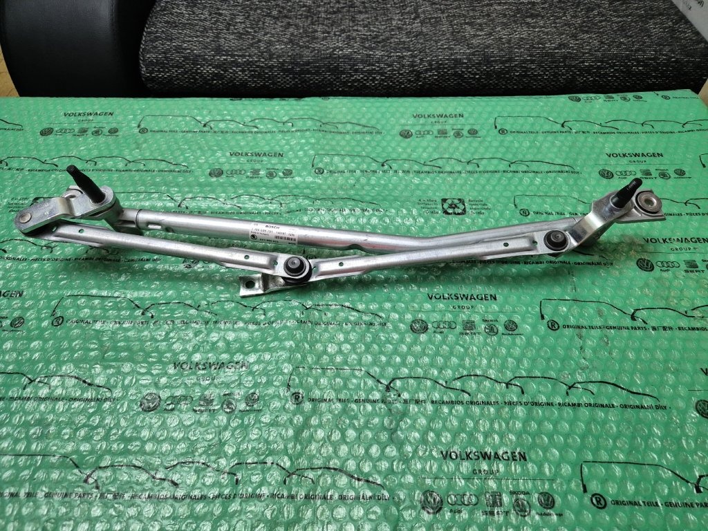 náhon (táhla) předních stěračů Škoda Fabia I