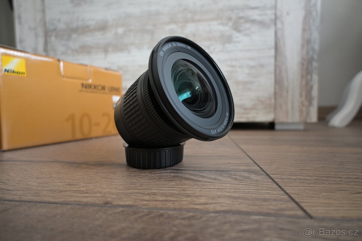 NIKON 10-20 mm f/4,5-5,6G VR AF-P DX
