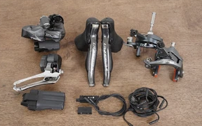 Shimano Ultegra 6770 Di2 10 Speed Electronic Rim Brake Road