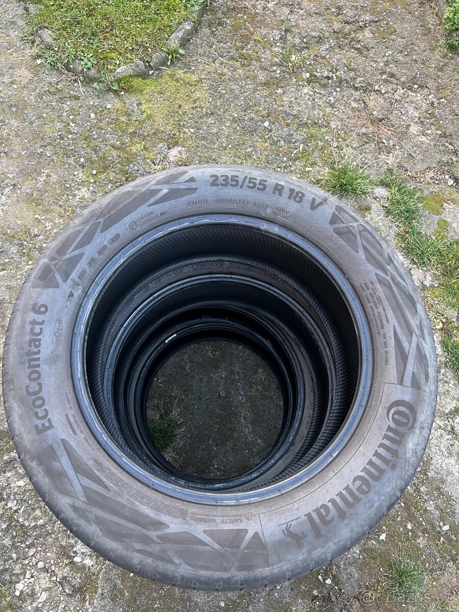 Continental 235/55 r18 letni
