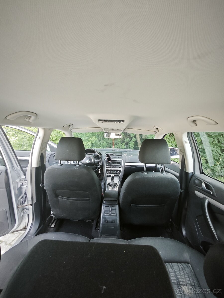 Prodám Škoda Octavia 2 combi 1.6mpi