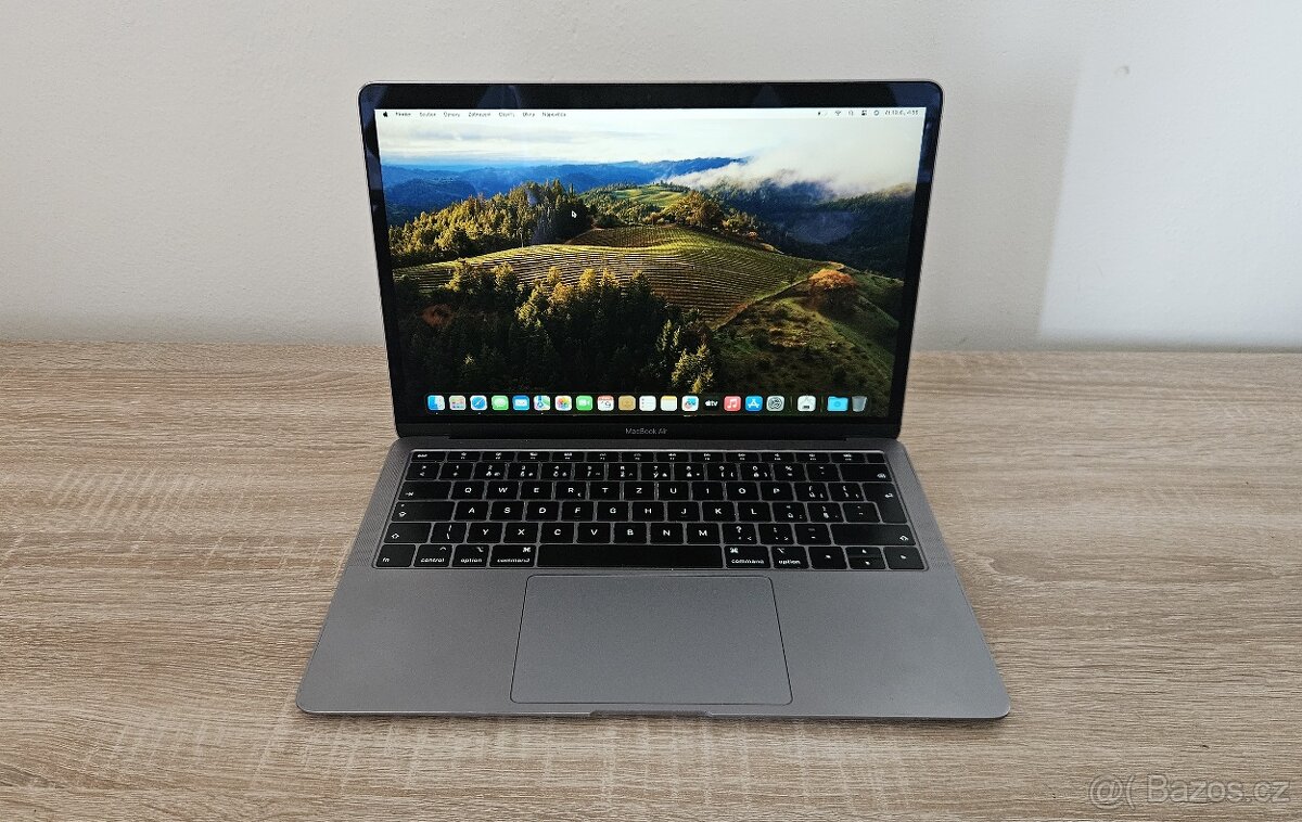 Macbook Air 2018 (i5, 16 GB RAM, 512 GB SSD)