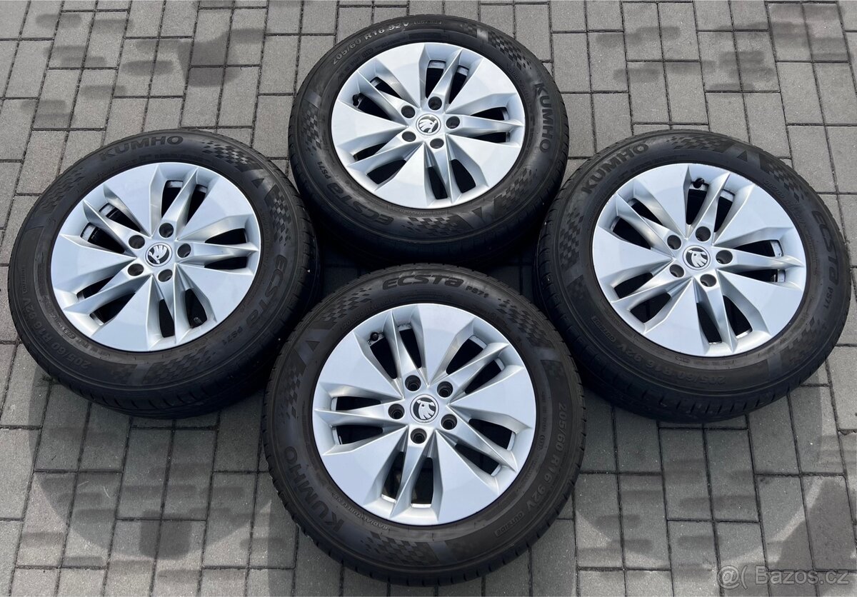 Octavia IV - 16 Twister + letni 205/60 R16 Kumho