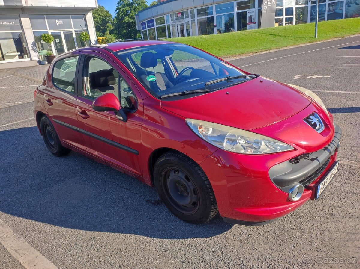Peugeot 207,1.6 benzin