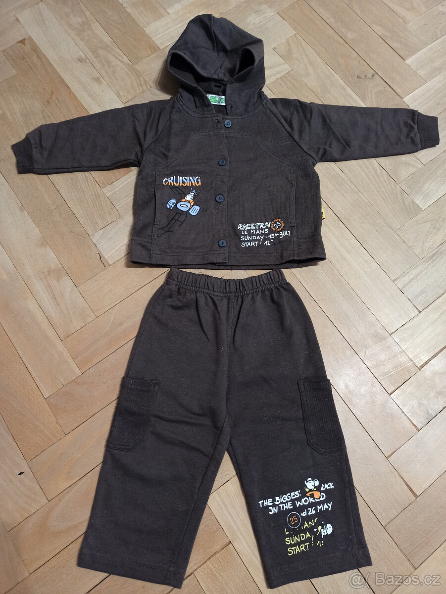 oblečení kluk 80-mikina, trika, tepláky