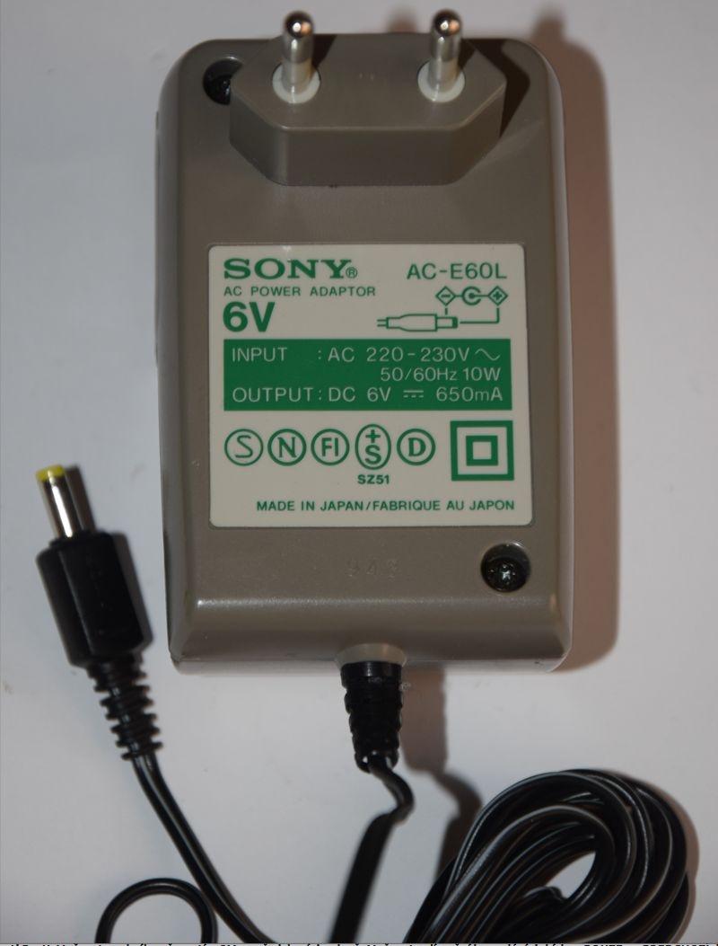 Nabíjecí adaptér original pro minidisc / discman/DAT/walkman