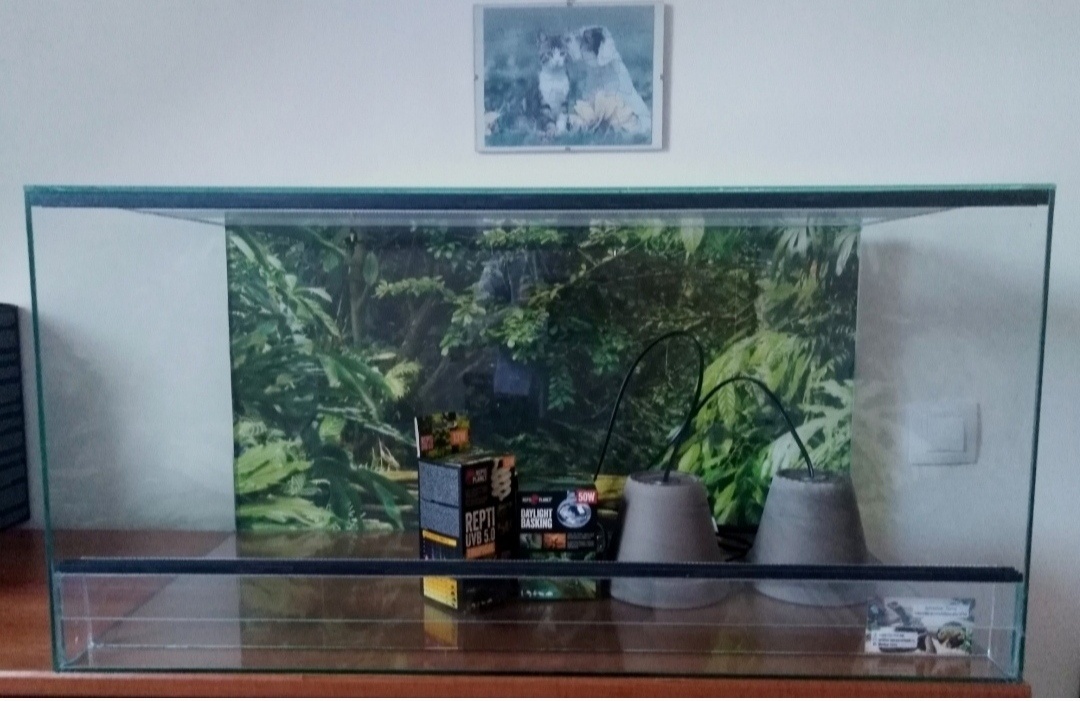 Terarium Nové 80x40x40cm , 2x světla , žárovky uvb a výhřevn