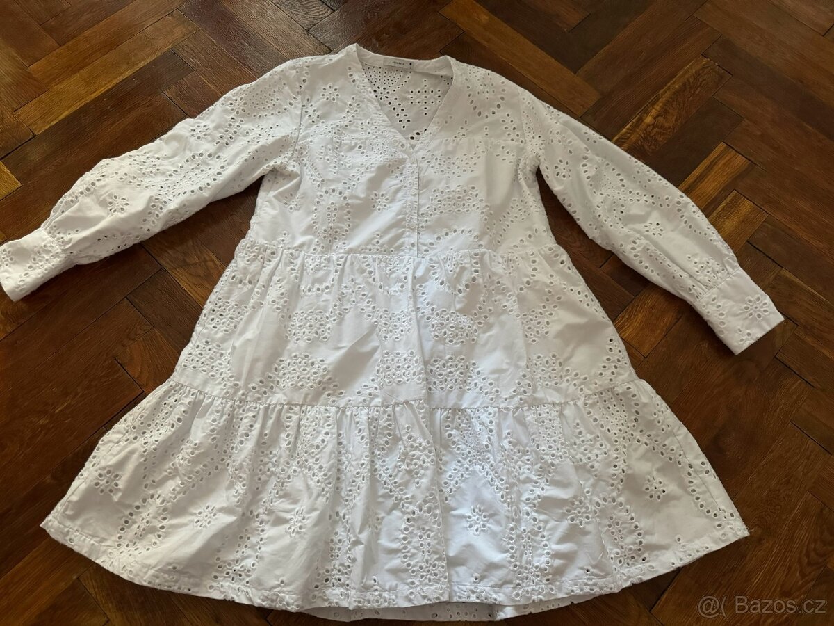Bílé dámské šaty s madeirou vel. L Reserved