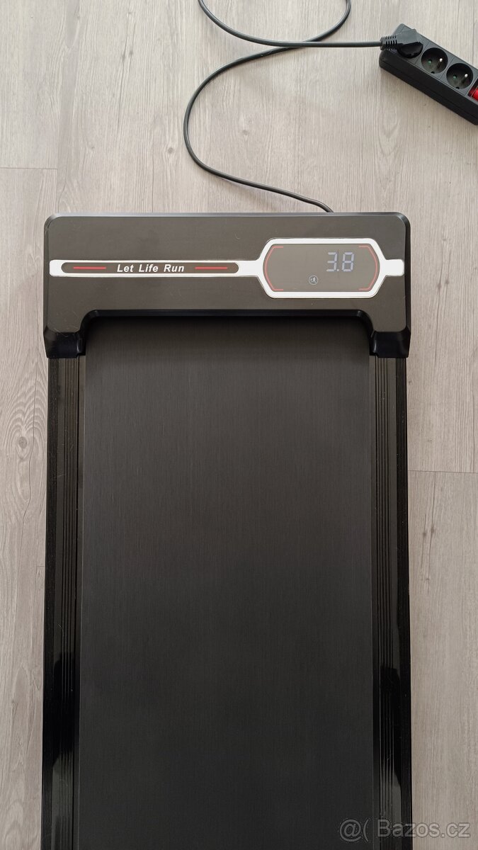 Chodící pás - walking pad