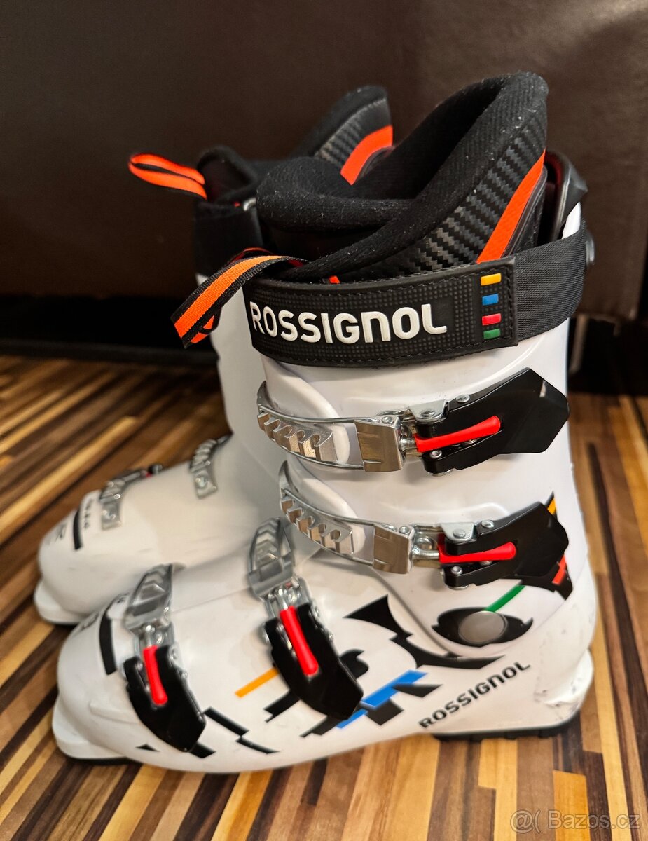Lyžáky Rossignol HERO JR 65 velikost 25/25,5