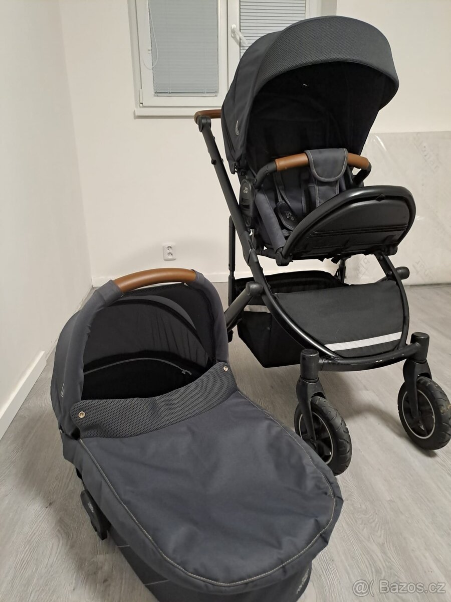 Dětský kočárek