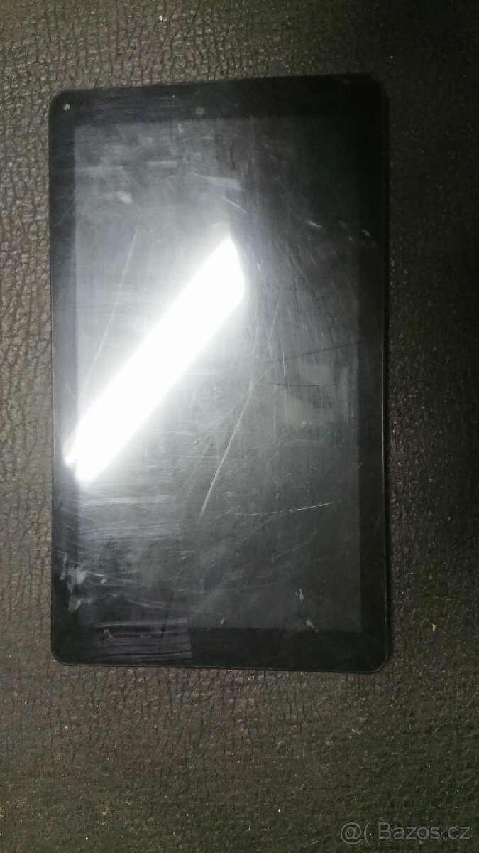 Tablet na náhradní díly