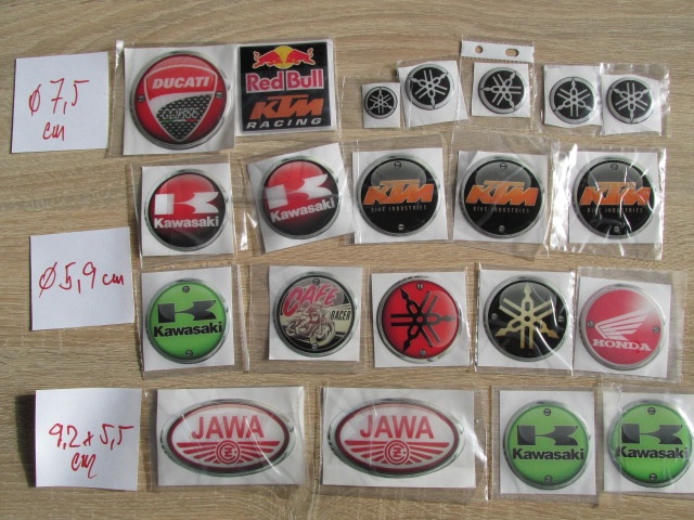 Samolepky 3D provedení /zalité/ VÝPRODEJ