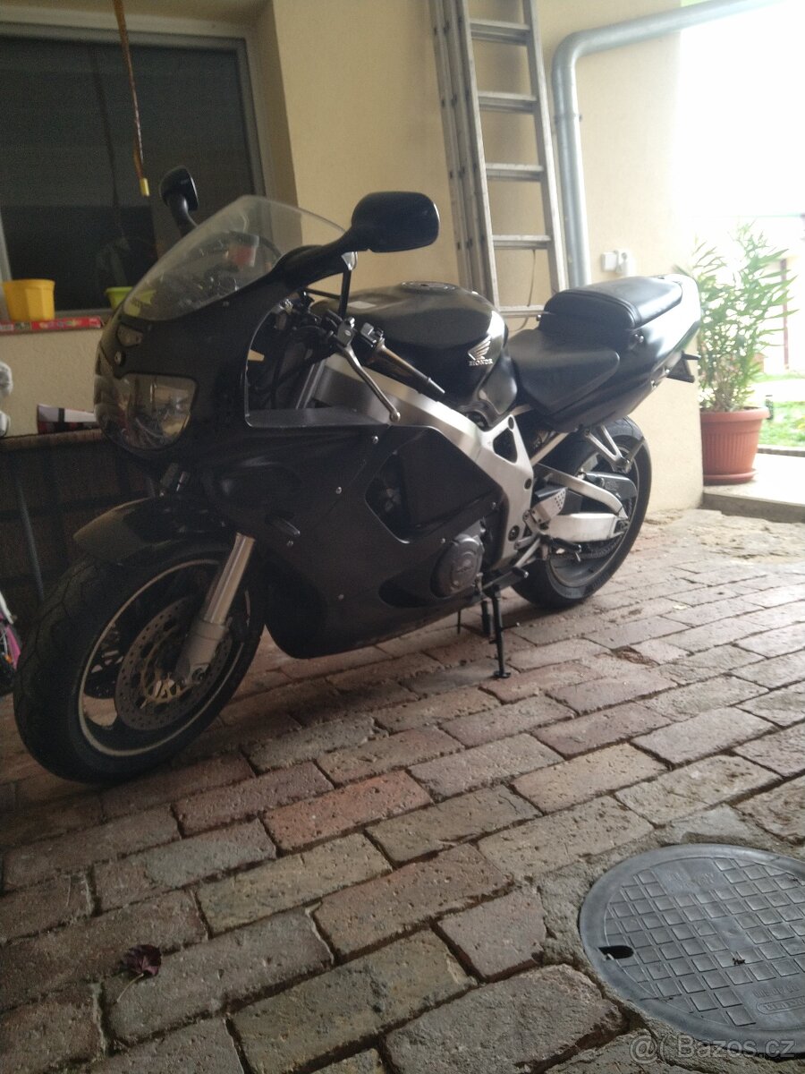 Honda CBR 900rr